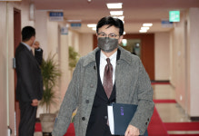 '녹취록 오보' KBS 기자, 한동훈 명예훼손 혐의 기소