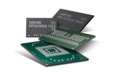 거침없는 D램, 올해 30% 더 성장…낸드는 보합세