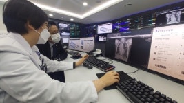 [현장] 5G로봇이 방역, AI로 영상판독 척척…용인세브란스병원의 ‘디지털 혁신’