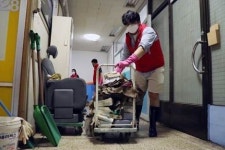 롯데정보통신, 금천구 침수 상가 및 시설 찾아 복구 활동