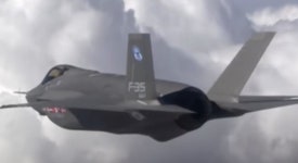 첨단 전자장비 F-35A 스텔스 전투기, 때아닌 공갈탄 논란