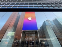 직원만 150명, ‘5호점’ 애플스토어 강남점 미리 가보니 [DD전자상가]