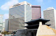 신한은행 방카슈랑스 디지털 창구 사업 나서, 지점 디지털화 가속