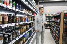 계산대 없앤 이마트24…신세계아이앤씨, AI로 유통 혁신 [외연 넓히는 IT 서비스]