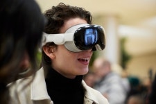 비전 프로, 반품 줄행렬…초기 사용자들 두통·눈 피로도↑