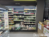 [현장] 삼각김밥 대신 신비복숭아…CU가 바꾼 ‘편의점 장보기’