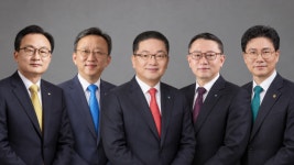 “해킹에 묻힌 레버리지 ETF 논란”…5대 은행장 국감 서고, 김용범·박현주·김남구 빠졌다 [2026 국감]