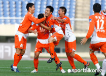 [23리뷰] 광주, 제주에 1-0 승…24경기만에 승리