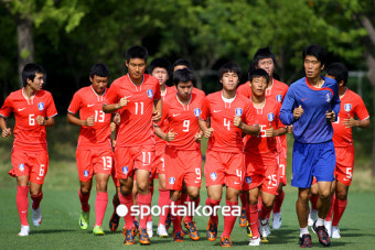 U-15 대표팀, 베트남과 비기며 본선행 먹구름