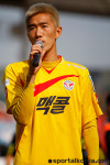 [포토] 김정우, 성남 팬 여러분 반갑습니다~