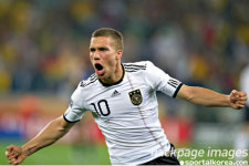 포돌스키의 내년 행선지는 세리에A?