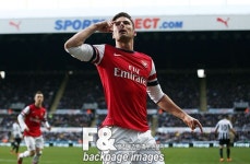 [뉴캐슬vs아스널] 지루, 박싱데이의 해결사는 나다!