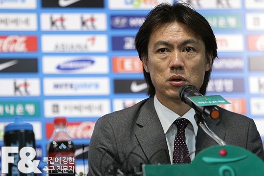 홍명보 감독, 선수와의 결속 강조 비난은 감독에게, 선수는 응원바란다