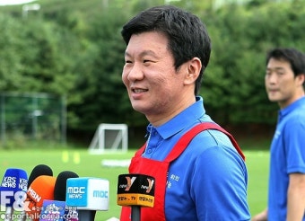 정몽규 회장, “외국 감독 후보들과 접촉중”