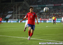 [스포탈 포토] 놀라운 집중력으로 공을