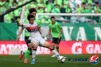 [클래식 34R] '신진호 극적골' 포항, 전북 원정서 1-0 승리...13경기 무패행진