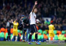 왜 손흥민인가 보여준 해트트릭…부진+인종차별 다 깼다