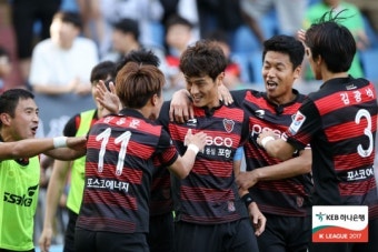 [클래식 11R] ‘김광석 극장골‘ 포항, 안방서 제주 2-1 제압...3위 도약