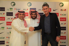 [오피셜] 전 아르헨 감독 바우사, 러시아행 확정 사우디 지휘봉