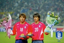 한국의 월드컵: '최다 참가' 홍명보‧황선홍‧이운재, '최연소' 이동국