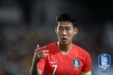 [한국-칠레] 혹사 논란 손흥민 풀타임...벤투는 할 일을 했다