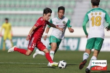 [K리그2 34R] ‘결정력 부족’ 부산, 안산과 0-0 무승부...성남과 4점 차