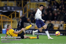 [EPL 11R] 손흥민 1도움 토트넘, 울버햄튼에 3-2 승리…2연승 행진