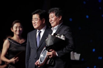 '2부 최다 관중' 부산, 1부팀 제치고 팬 프렌들리 수상