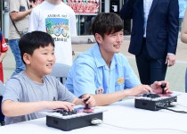 90년대 복고로 돌아간 경남, 팬들 추억도 끄집어내다