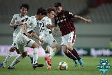 [K리그1 31R] 배기종 동점골 경남, 서울과 1-1 무승부…10위 지켰다