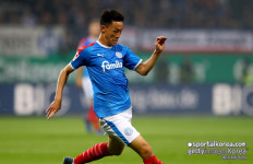 [분데스2 9R] 이재성 풀타임 홀슈타인, 막판 실수로 1-2 역전패