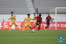 [K리그2 1R] 바비오 PK 결승골 부천, 아산에 1-0 진땀승