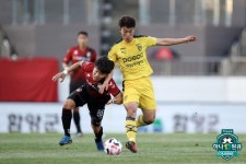 [K리그2 1R] 경남, 전남과 홈 경기 0-0 무… 13년 연속 홈 개막전 무패