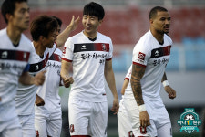 [K리그2 3R] ‘초반 실점’ 안산, 부천에 0-2 패... 부천 ‘3연승+선두’