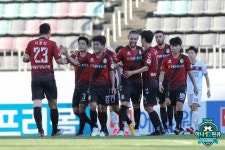 [K리그2 7R] 경남, ‘1명 적은’ 부천과 1-1 무승부... 3경기 무패
