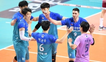 대한항공 완파한 우리카드, 창단 첫 챔프전 우승까지 단 1승 남았다