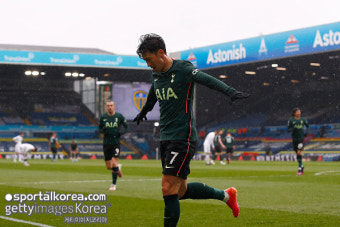 [EPL 35R] ‘손흥민 17호골에도’ 토트넘, 리즈에 1-3 완패... 멀어진 UCL