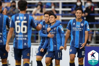 [K리그1 32R] ‘이동준 다이빙 헤더 골’ 울산, 광주 1-0 누르고 선두 유지