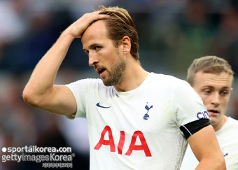 “EPL 득점왕 세 번인데, ‘콩’ 케인 무관 은퇴할라” 英 한숨