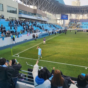 [현장메모] 한참을 울어도 팬 잊지 않은 세징야...'마지막까지 팬 서비스'