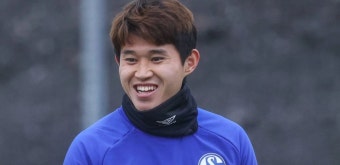 [오피셜] 샬케04, 울산현대 이동경과 임대 6개월 연장