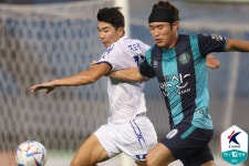 [K리그2 34R] 안산, 10명 뛴 아산과 2-2 무…4G 무패행진