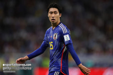 손흥민과 한일 듀오 결성하나…토트넘, ‘일본 멀티플레이어’ 영입 타진