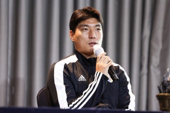 주민규, “조규성이 잘해 득점왕 받았어, 울산 우승 위해 노력”