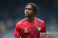 카이세도→엔도, 라비아→암라바트... 리버풀의 이상한 이적시장 행보, 팬들의 분노↑