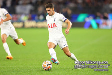 ‘손케 듀오 → SON+로몬 콤비’ 솔로몬, 손흥민 지원할 새로운 공격 파트너 등장