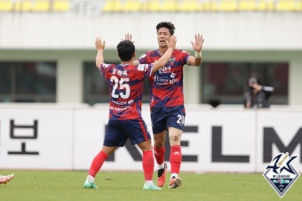 [K리그2 35R] 2위 김천, 부천 3-1 제압... 선두 부산 2점 차 추격