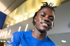 8월에 영입됐는데 아직도 데뷔 못 한 선수가 있다? 첼시의 라비아, 복귀 일자 불투명