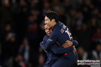 ‘이강인 리그앙 데뷔골’ PSG, 몽펠리에전 3-0 완승…리그앙 선두 복귀