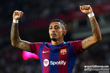 ‘손흥민+바르셀로나 윙어’ 최강 원투 펀치 꿈꾼다…815억이면 영입 가능